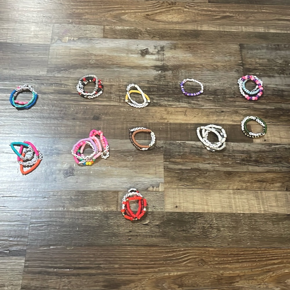 Taylor swift braclets all albums